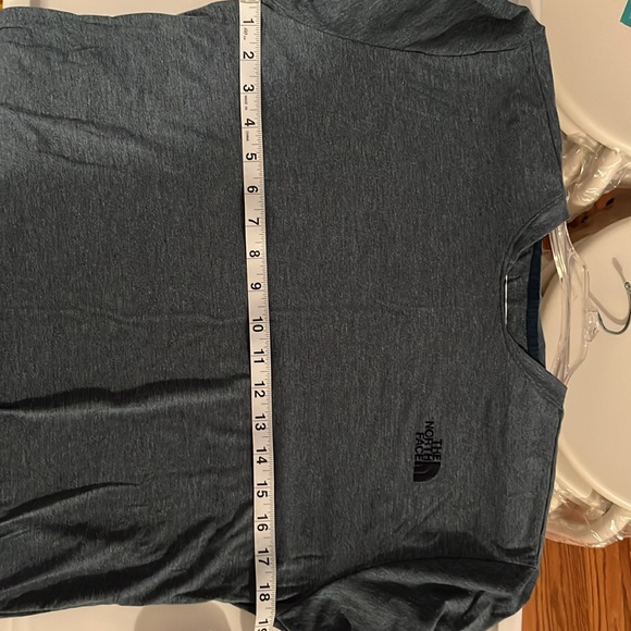 North Face Heather blue/grey Evolution Tee - Picture 6 of 6